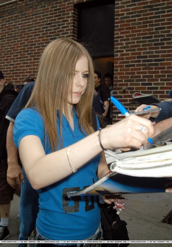 Inconceivable Avril Lavigne foto