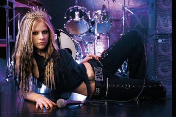 Avril Lavigne Back ground 1600