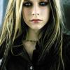 download high quality Avril Lavigne foto